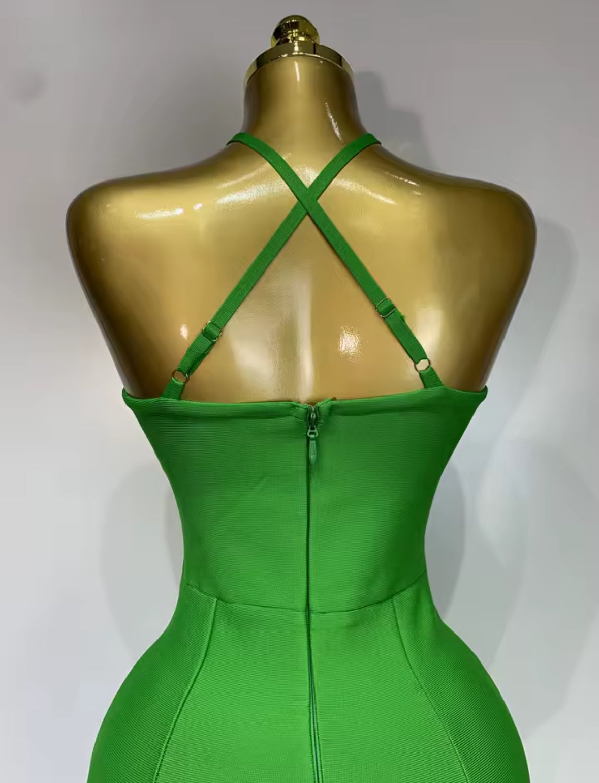 Sculpted Elegance Bandage Dress – Emerald Green