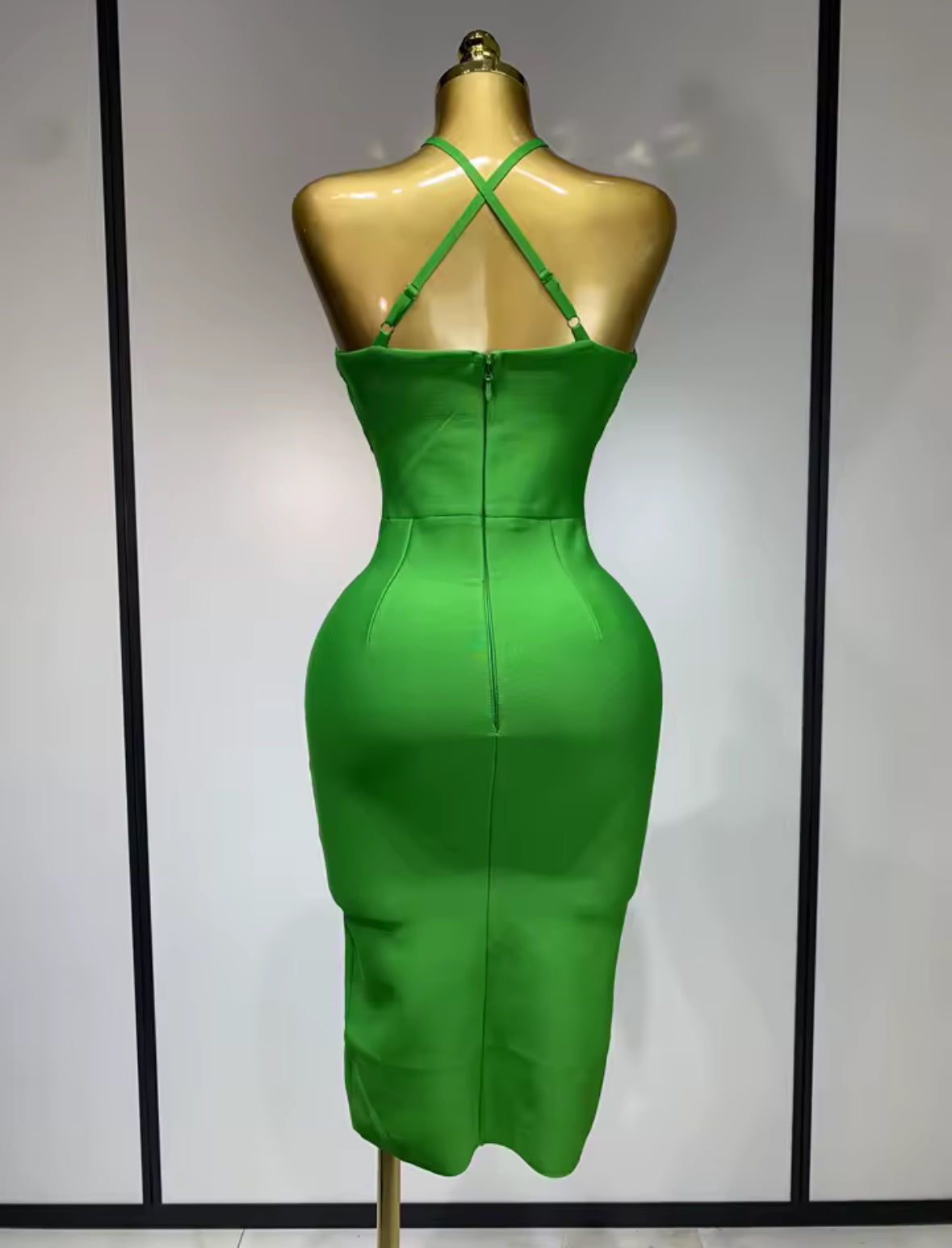 Sculpted Elegance Bandage Dress – Emerald Green