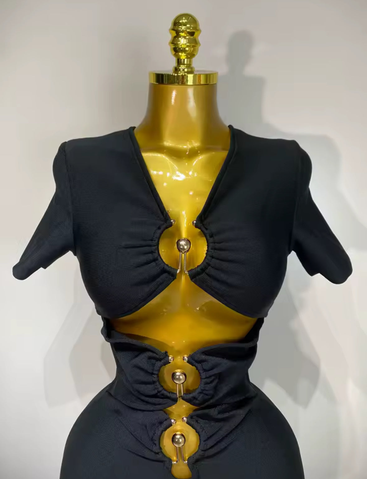 Sculpted Charm Cutout Bandage Dress – Black