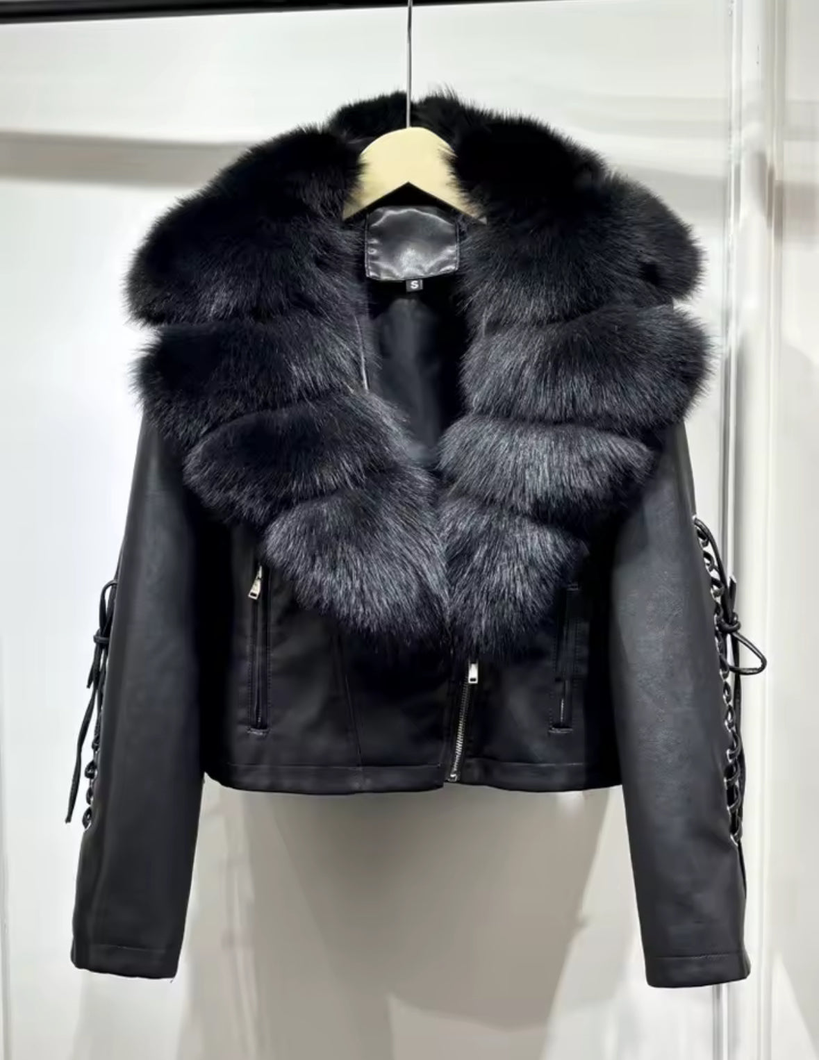 Luxury PU Leather Jacket with Genuine Fox Fur Collar