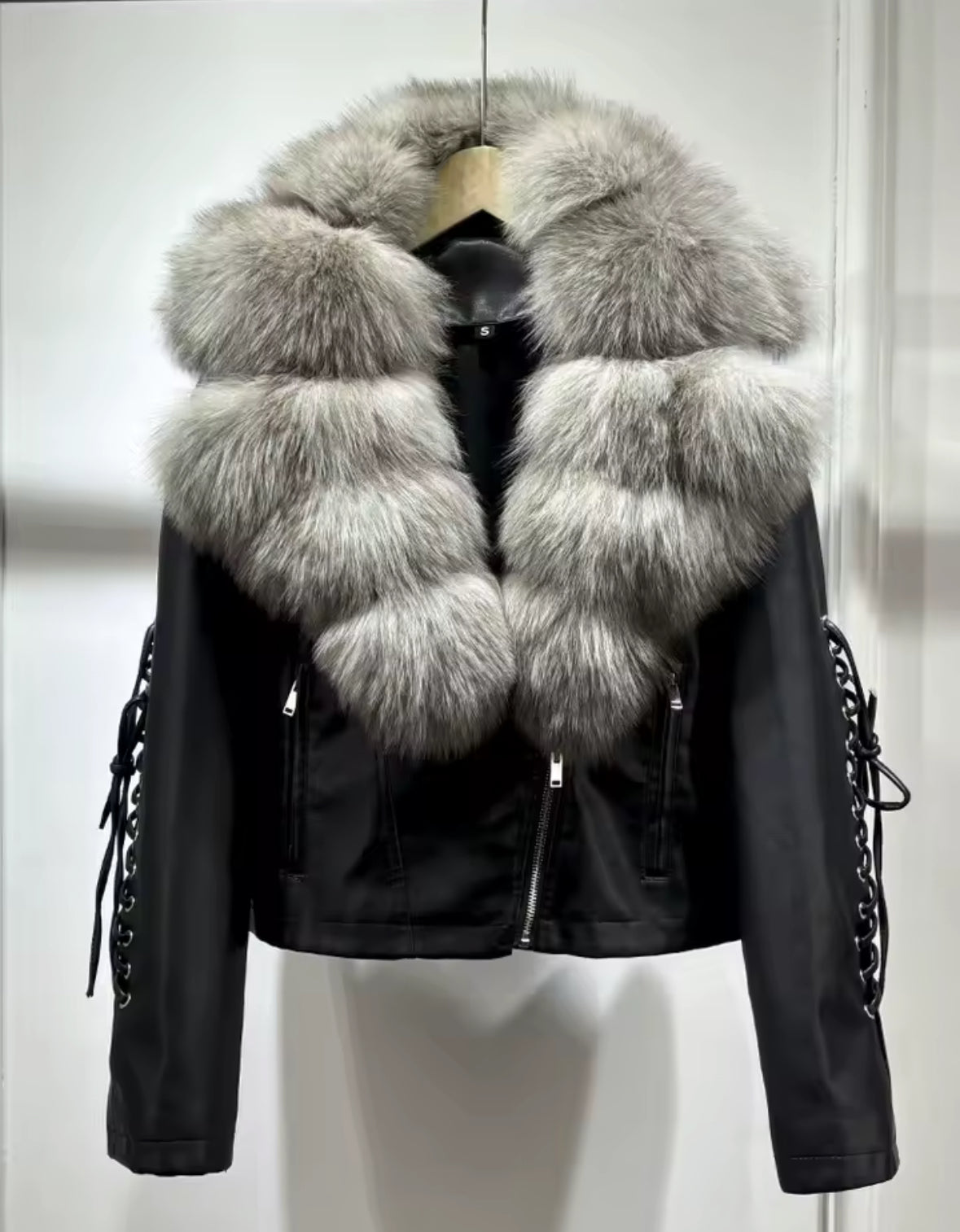 Luxury PU Leather Jacket with Genuine Fox Fur Collar
